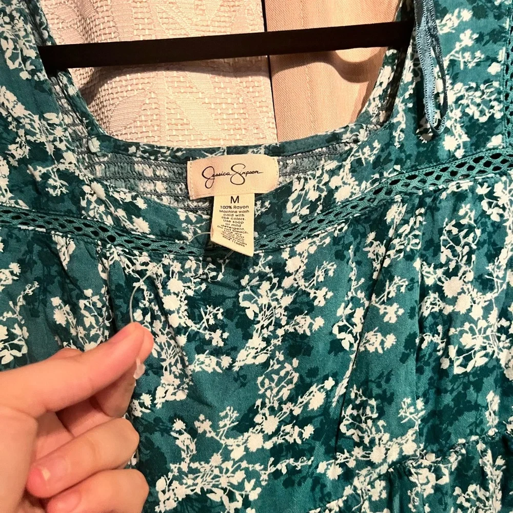 Jessica Simpson Floral Mini Dress- Size M- 100% Rayon